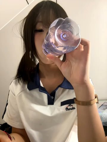 lelebaybay888 live cam screenshot female on Gratis Show – Free Live Cams — screenshot #1